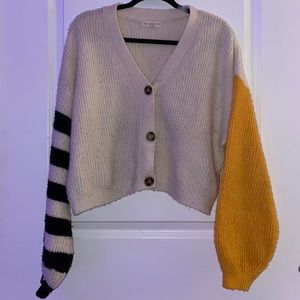 Color Blocked Cropped Sweater